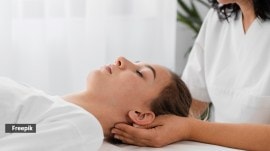 Ear massages promote relaxation from stress