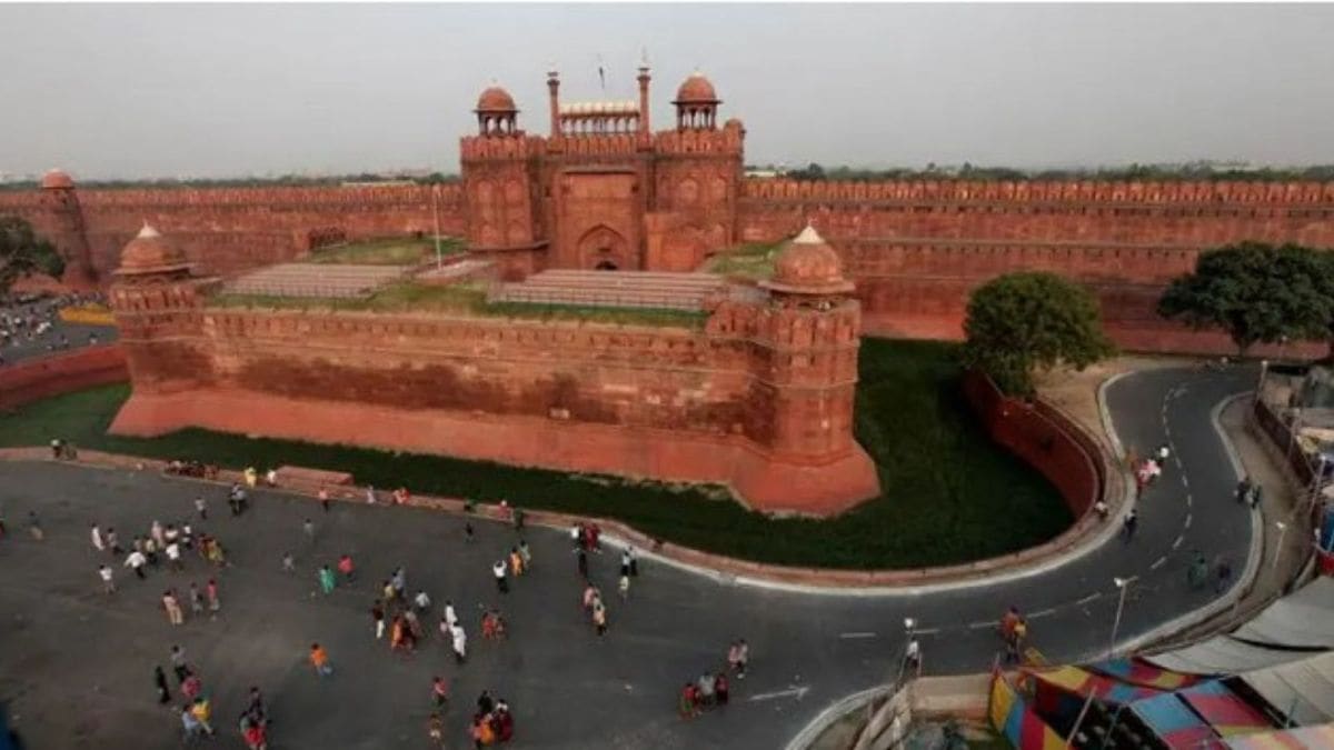 Security check at the Red fort