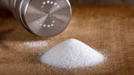 On average, the researchers noted that there was a 0.26 g or 7.4 per cent reduction in salt consumption per restaurant meal.
