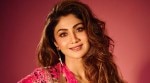 Shilpa Shetty shares mat exercises