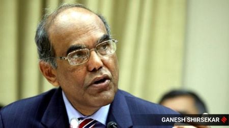 Duvvuri Subbarao, Governor of the Reserve Bank of India (RBI) to addresing press conferance after announce monetary policy in Mumbai at RBI head quarter on Tuesday, 30th, July, 2013. Express Photo By-Ganesh Shirsekar.