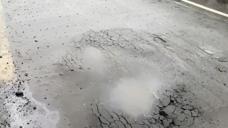 Sunk spot on Patna bridge