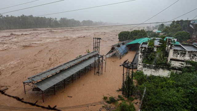 Rain in Udhampur