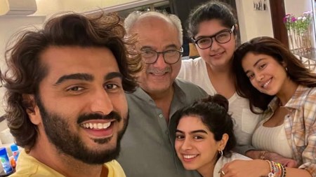 Anshula Kapoor praised her younger sisters for their resilience