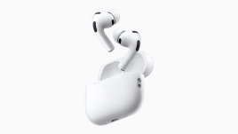 According to the police, they traced the accused to an apartment in Kudlu soon after the second theft, as one of the thieves started using a stolen AirPods, alerting its owner.