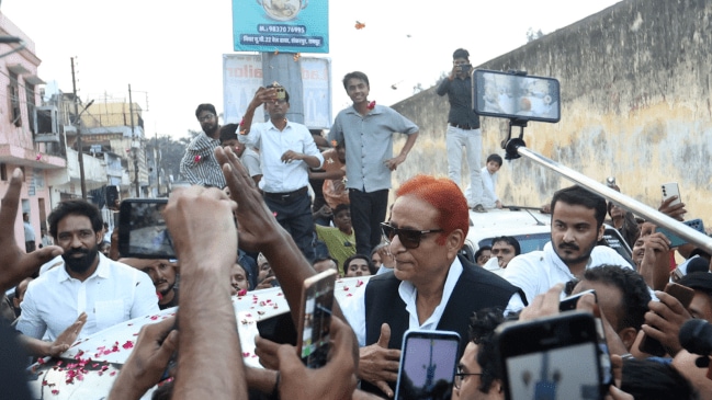 Azam Khan