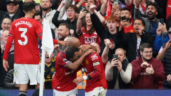 Bruno Fernandes with Man United teammates after scoring a winner in the extra time against Burnley. (AP)