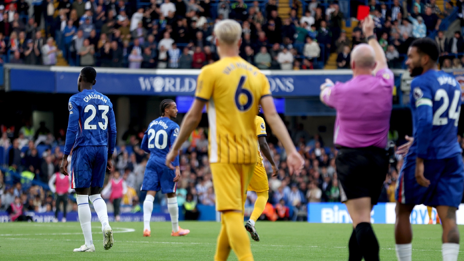 Danny Welbeck scores twice for Brighton to stun Chelsea 3-1
