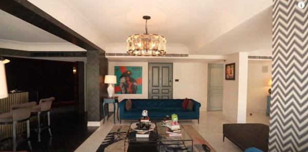 Farah Khan gives a tour of Chunky Panday's house.