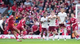Liverpool's Dominik Szoboszlai free kick against Arsenal. (AP)