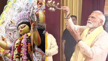 PM Modi at Chittaranjan Park’s Kali Mandir in Delhi on Maha Ashtami. (Screenshot: X/@PTI_News)