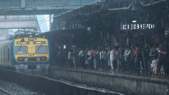 Mumbai rainfall waterlogging mumbai weather imd red alert