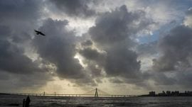 Mumbai wakes up to rain after brief dry spell; ‘yellow’ alert in city, Thane from tomorrow