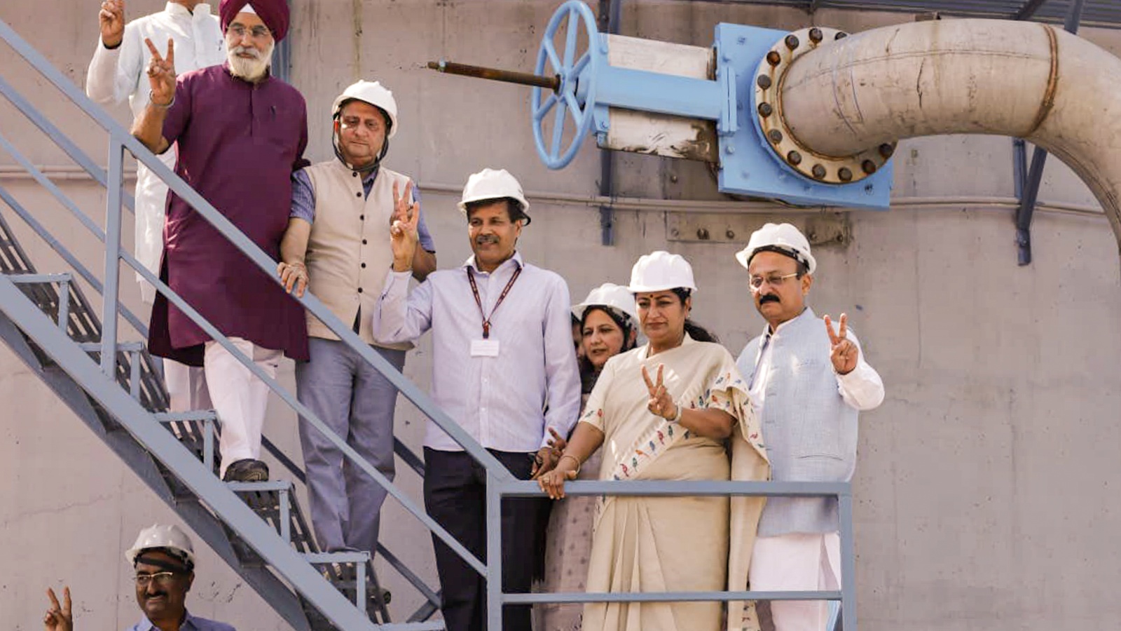 Delhi Opens Biogas Plant To Clean Yamuna, Controversy