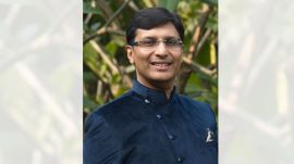 Paras Desai is a fourth-generation entrepreneur from the Wagh Bakri Tea family.