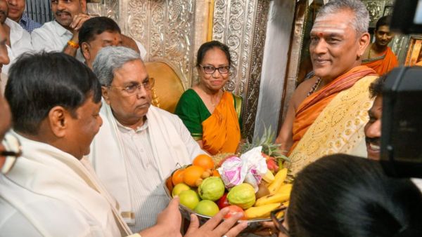 International Booker Prize winner Banu Mushtaq, CM Siddaramaiah along with others inaugurate the Mysuru Dasara festival.