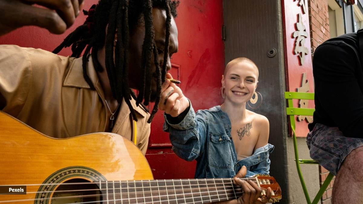 can cigarettes change your voice Can smoking affect your voice?