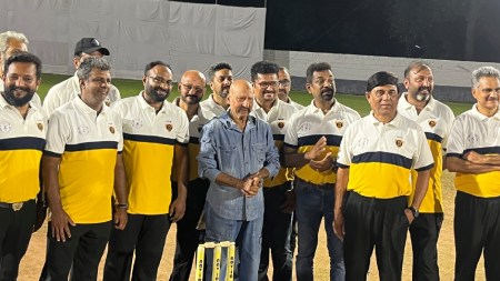 Pooja Knockout tournament: Syed Kirmani with former Kerala Ranji Trophy players. (Express photo by Narayanan S)