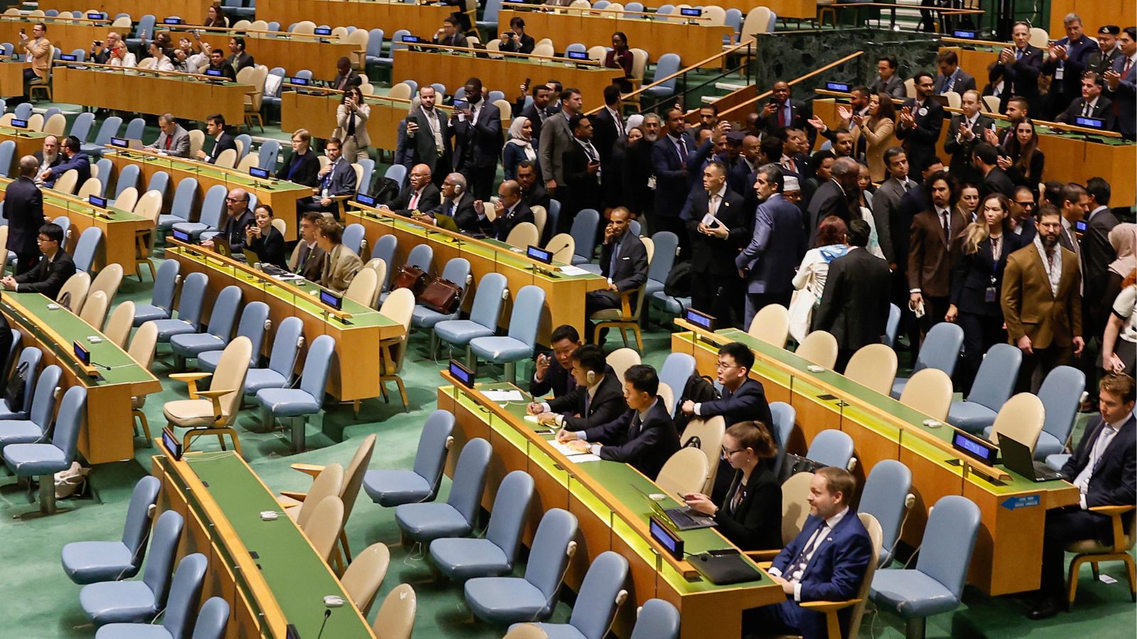 Mass walkout as Israeli PM Netanyahu starts UN speech