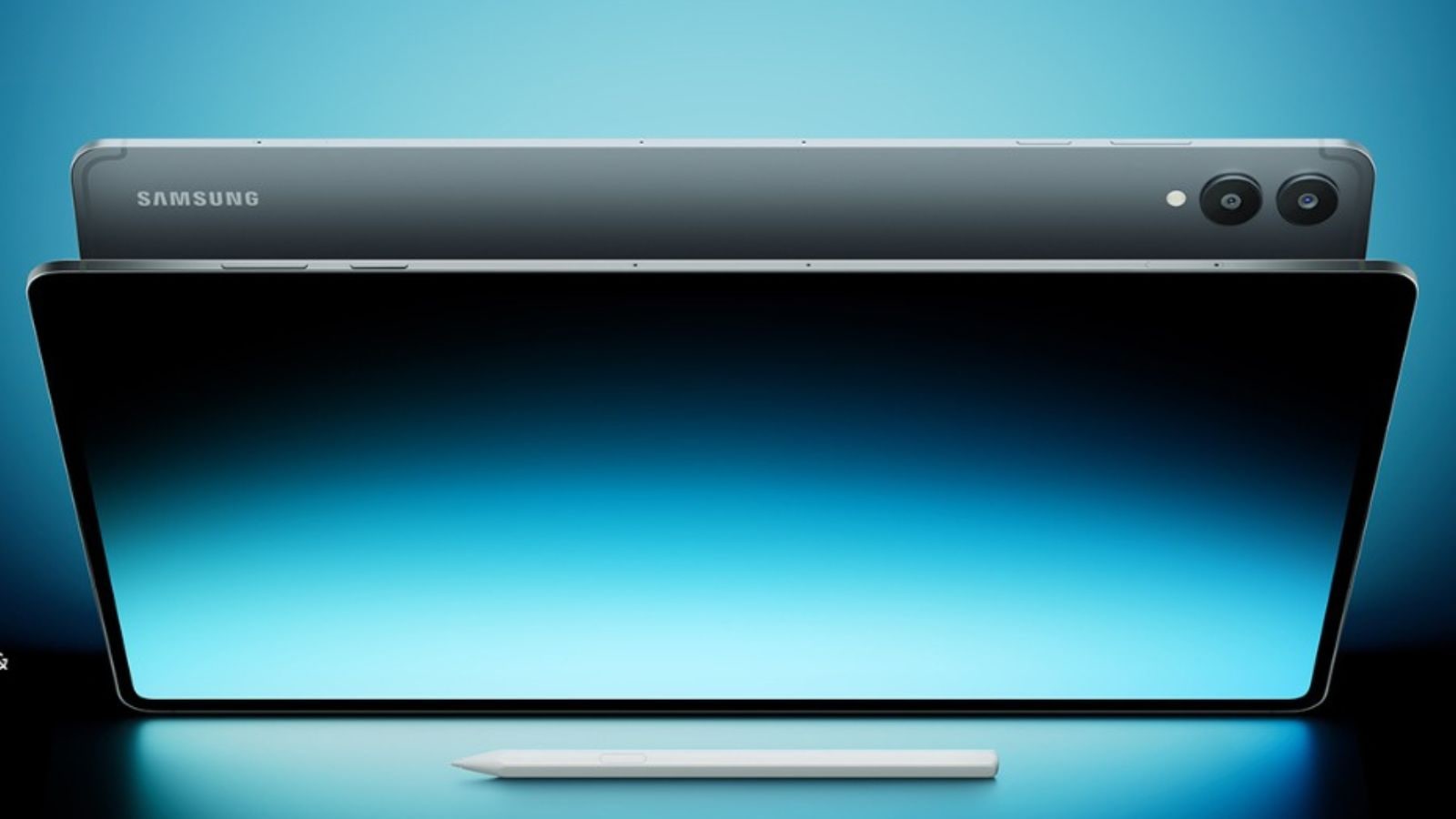 Both models sport Dynamic AMOLED 2X displays with up to 1600 nits peak brightness for vivid visuals indoors and out. (Image: Samsung)