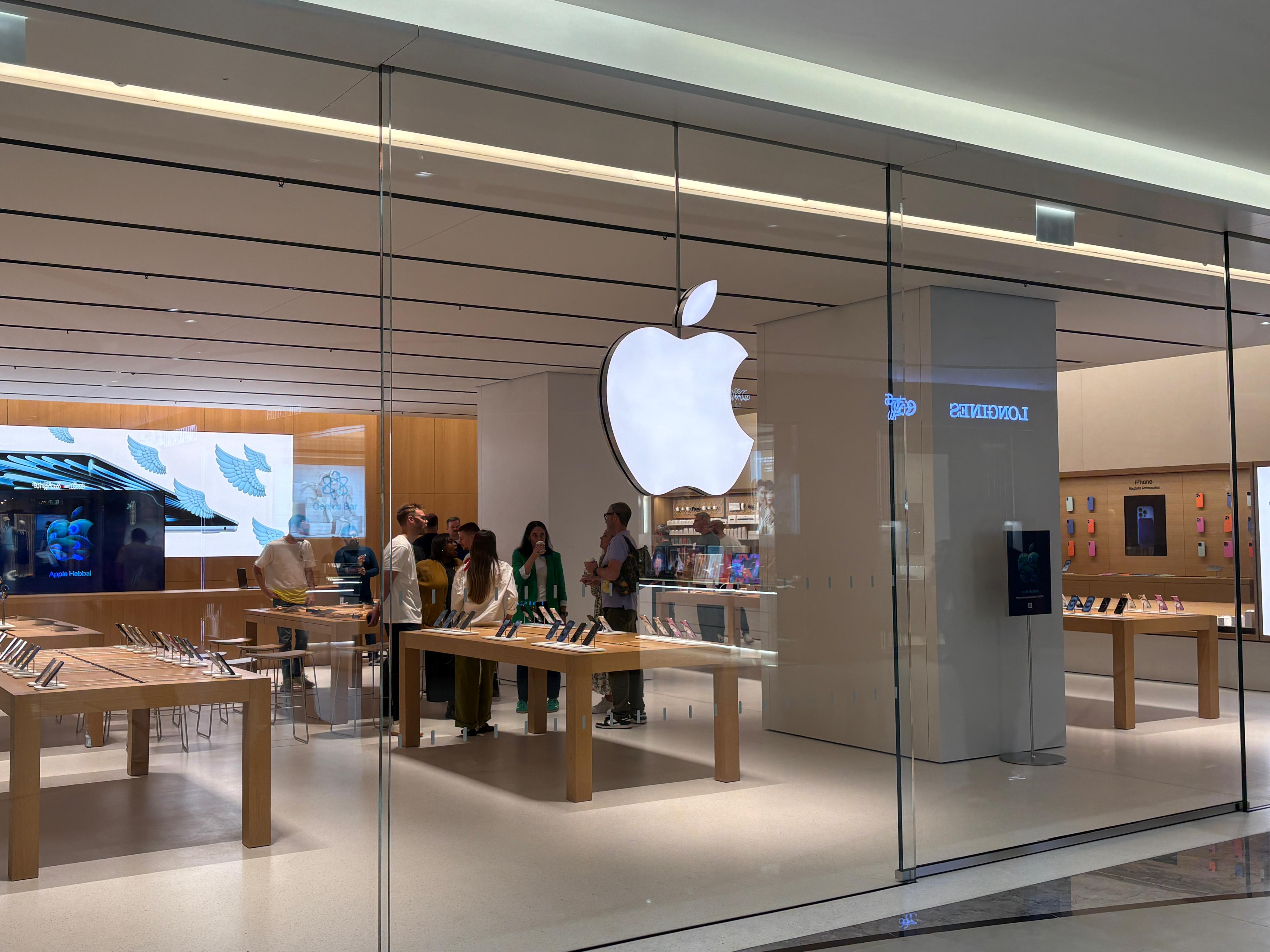 The facade of Apple Hebbal store in Phoenix Mall Of Asia. (Image: Bijin Jose/The Indian Express)