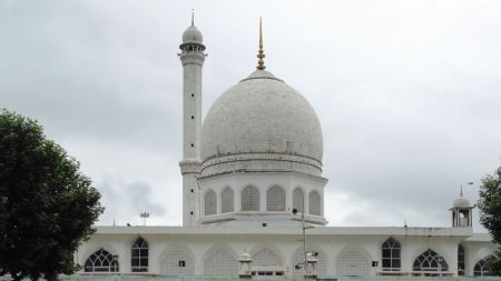 Srinagar’s Hazratbal