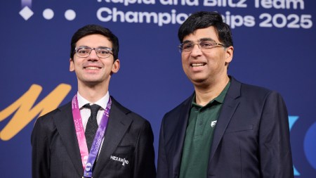 Anish Giri and Viswanathan Anand at the awards ceremony in the FIDE World Rapid and Blitz Team Championship 2025. (PHOTO: Rafal Oleksiewicz/FIDE)