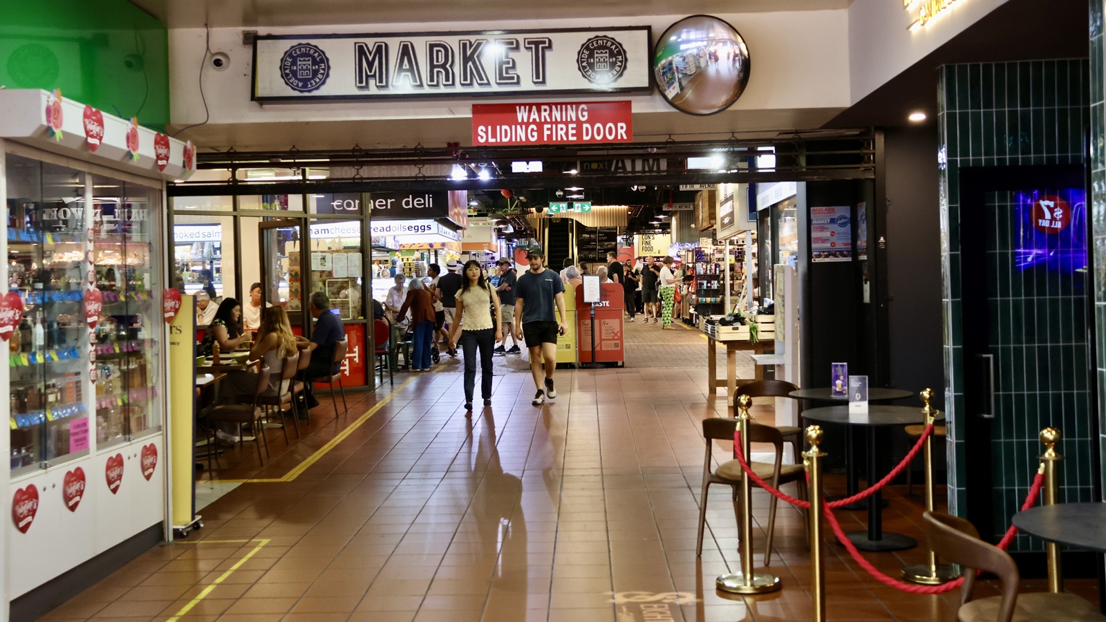 Australian, New Zealand Dollars Dip Amid Central Bank Speculation