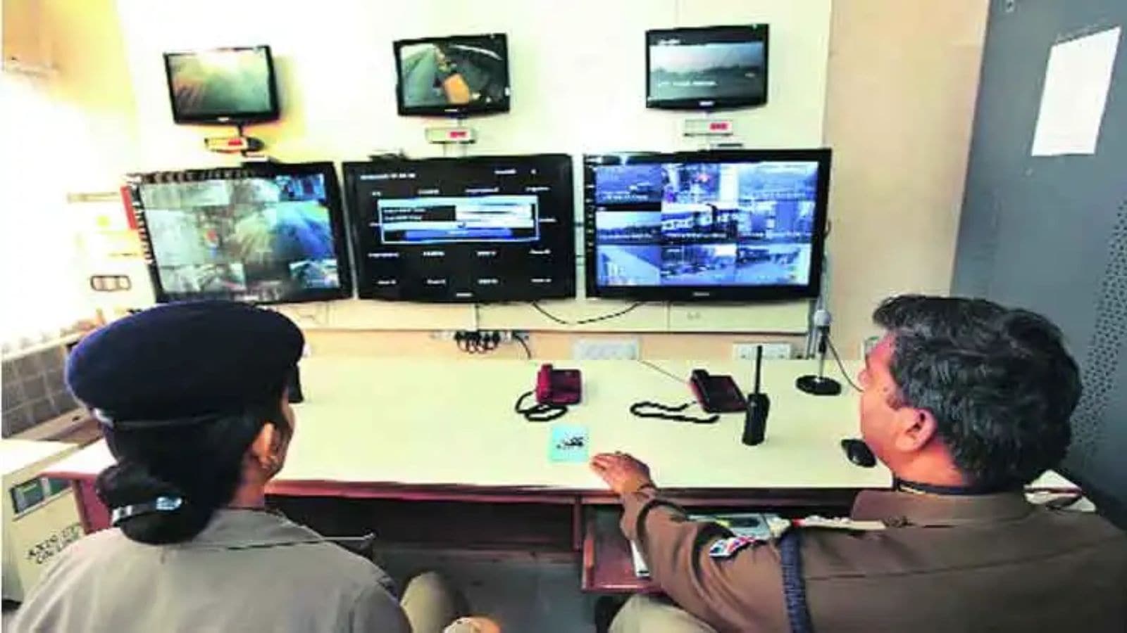 cctv cameras in police station