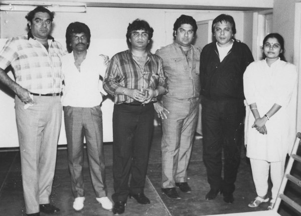 Director Tulsi Ramsay, producers Ali Bhai and Dilip Nagpal, director Shyam Ramsay, music director Ajit Singh and singer Sadhna Sargam in Anokha Darr. Photo by Shailesh Brajesh