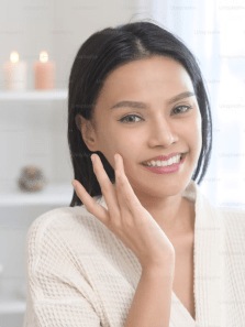 Why taking collagen supplements after 40 is a must