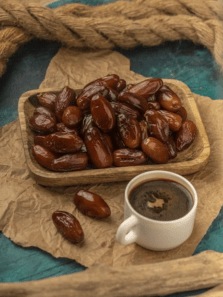 What happens when you eat dates at night?