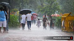 Delhi weather today: Clouds return, but heat is here to stay