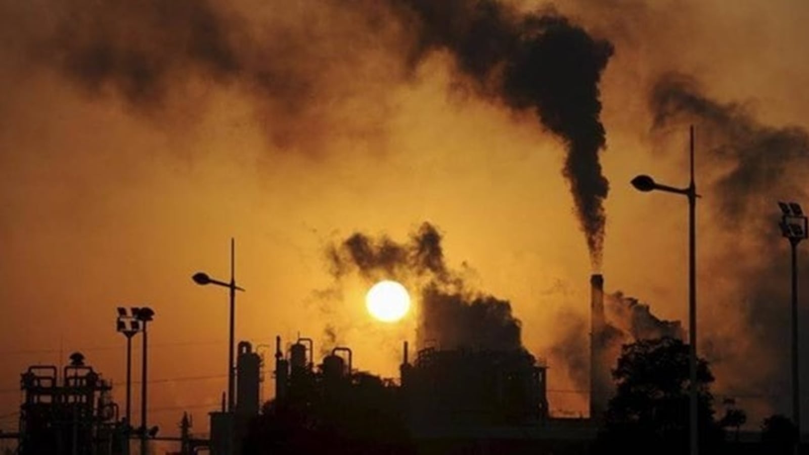 $467 billion needed until 2030 to decarbonise four of India’s emission-heavy sectors: Study