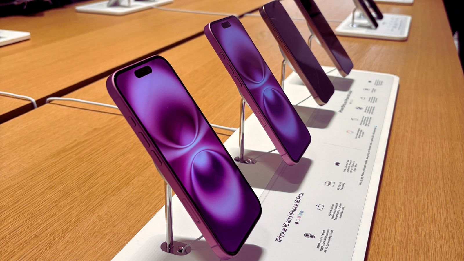 iPhone buyers in India prefer non-Pro models and 128GB storage: Croma report