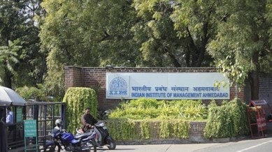 Unlike many B-schools that report Cost to Company (CTC), IIMA’s placement data is based on Maximum Earning Potential (MEP), reflecting actual first-year cash compensation and providing a student-centric view of earning potential