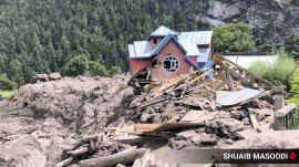 J&K govt to give land to families hit by floods