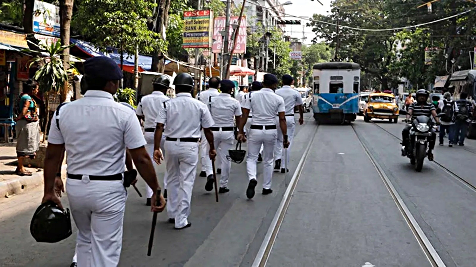 Police Warn of Fake E-Challan Scams via SMS and WhatsApp