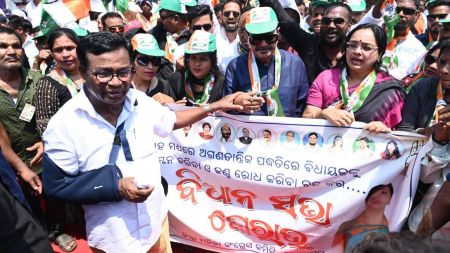 odisha, congress, odisha assembly scuffle,