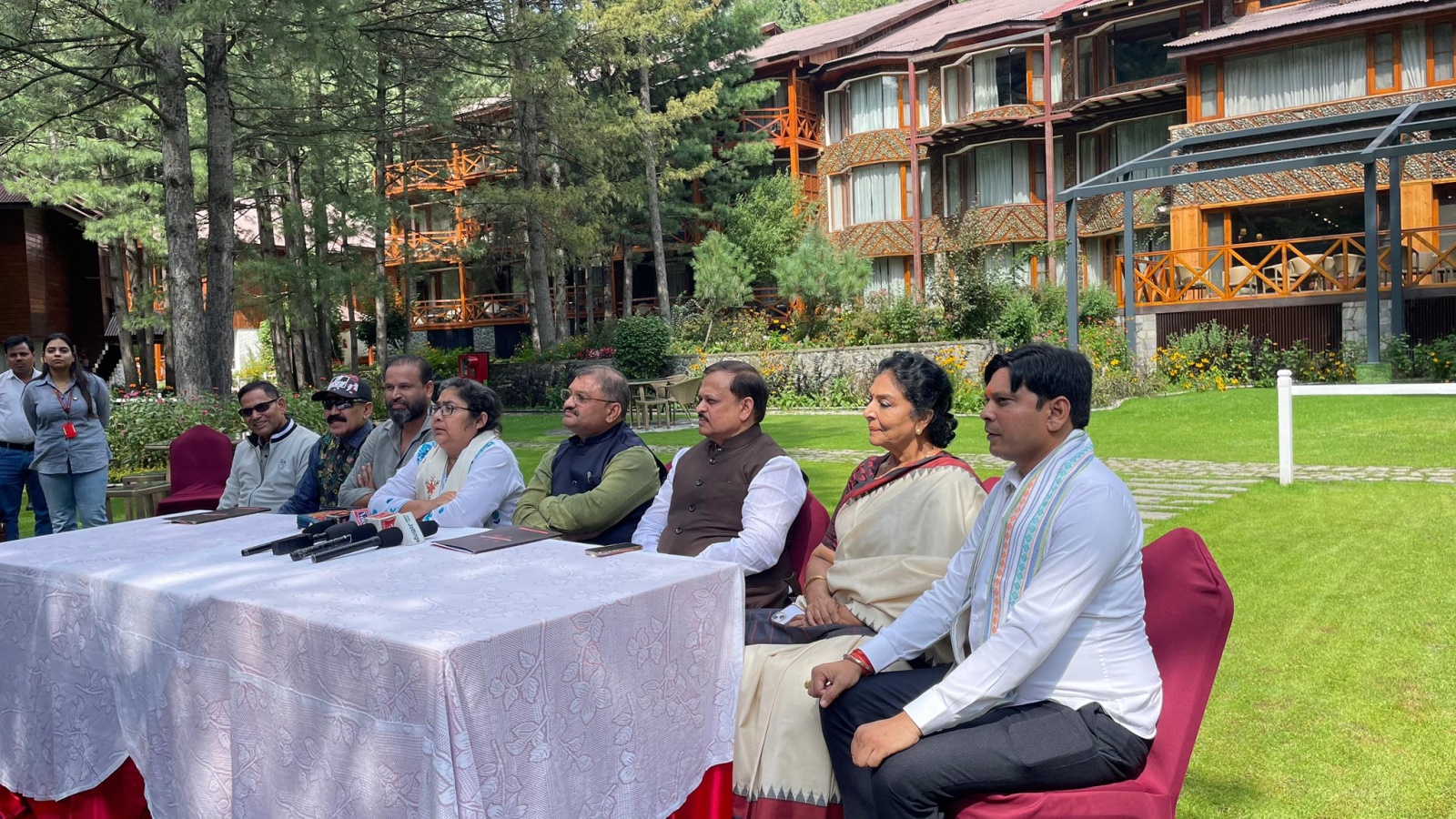 Pahalgam House Committee Seeks Trade, Tourism Revival After Attack