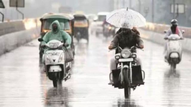 On Friday and Saturday, parts of Pune reported moderate spells of rain, especially in the afternoon.