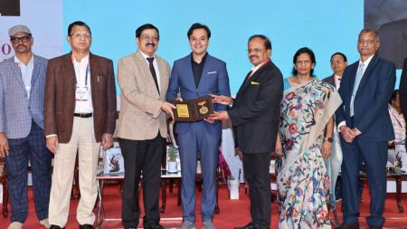 Expressing gratitude, Dr Kankariya said, “I am thankful to APOS for this recognition. Such honours inspire us to continue scientific work for the betterment of our patients.”