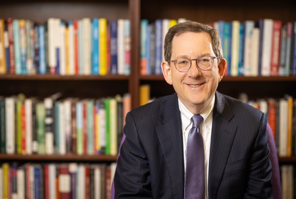 Northwestern University president announces resignation