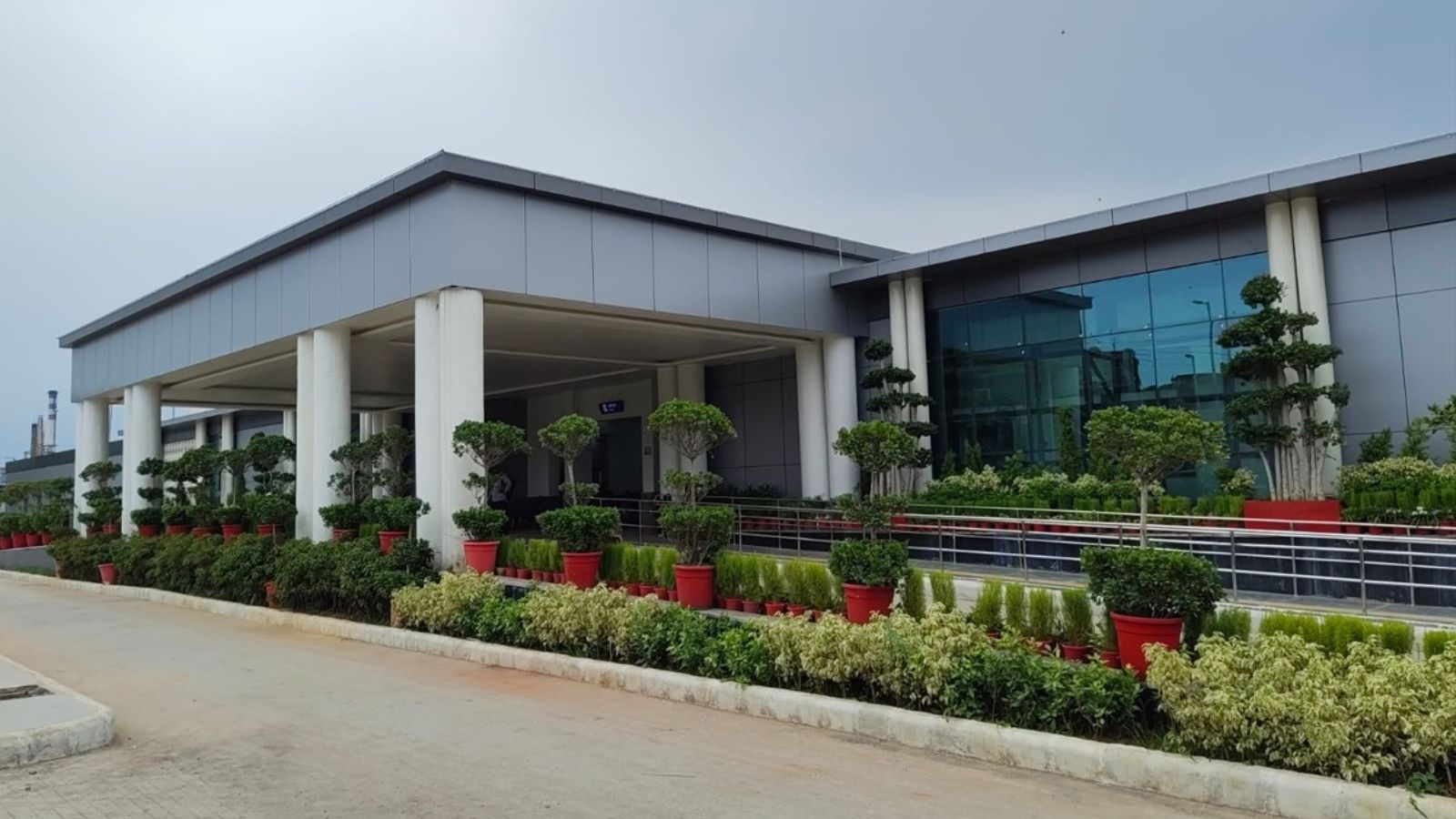 Swadeshi Architecture Lacking in India's Atmanirbhar Bharat Vision
