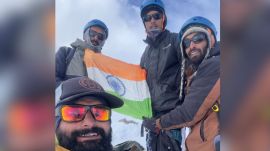 Mountaineers at the Manirang peak