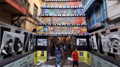 sholay based durga puja pandal kolkata