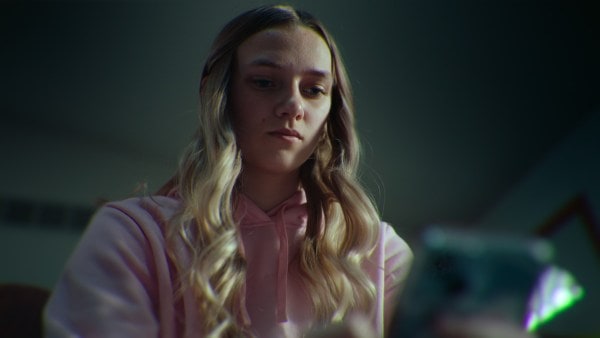 A still from the Netflix documentary Unknown Number.