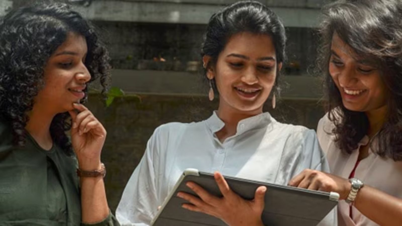 Maharashtra Sees 60% Rise in Women Engineering Admissions