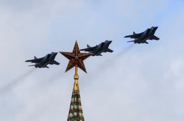 Russian jets "violated Estonian airspace