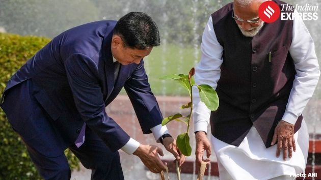 President Ukhnaa and PM Modi jointly plant a sapling at Hyderabad House